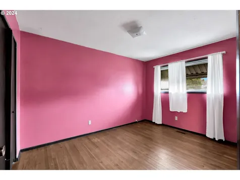 17745 NE Wasco Street Portland OR 97230