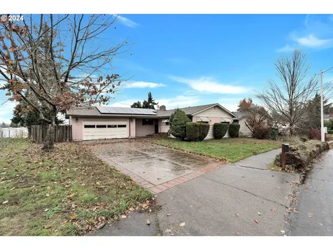 17745 NE Wasco Street Portland OR 97230