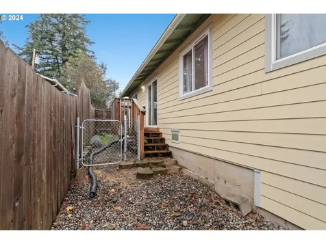 2280 F Street Washougal WA 98671