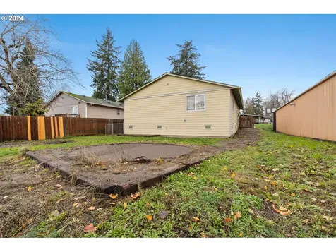 2280 F Street Washougal WA 98671