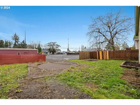 2280 F Street Washougal WA 98671