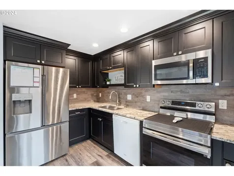 2280 F Street Washougal WA 98671