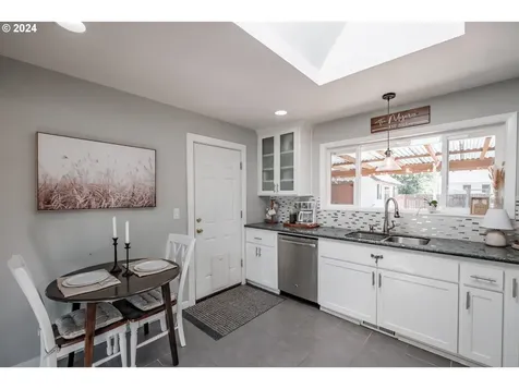 1410 7th Avenue SW Albany OR 97321