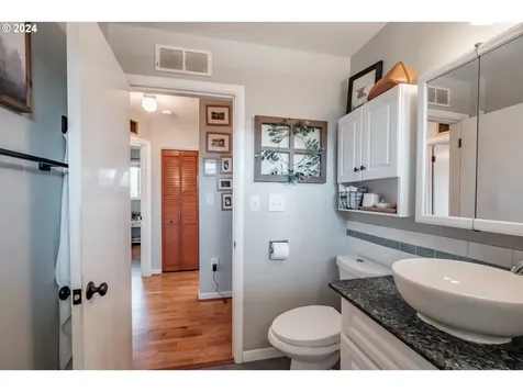 1410 7th Avenue SW Albany OR 97321