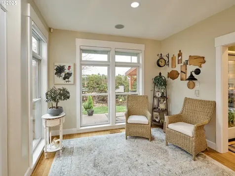 768 Goose Hollow Court Woodburn OR 97071