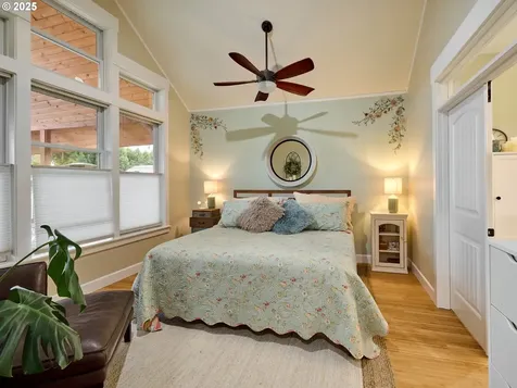 768 Goose Hollow Court Woodburn OR 97071