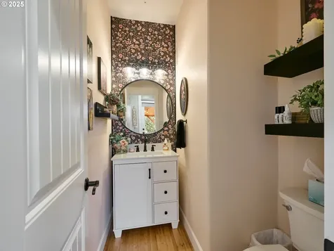 768 Goose Hollow Court Woodburn OR 97071