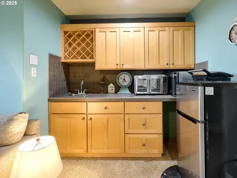 768 Goose Hollow Court Woodburn OR 97071