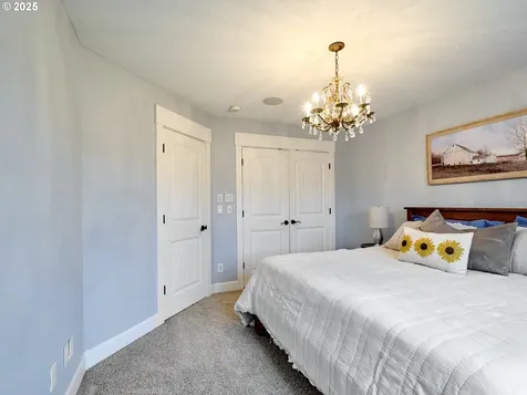 768 Goose Hollow Court Woodburn OR 97071