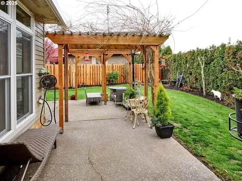 768 Goose Hollow Court Woodburn OR 97071