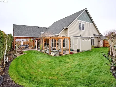 768 Goose Hollow Court Woodburn OR 97071