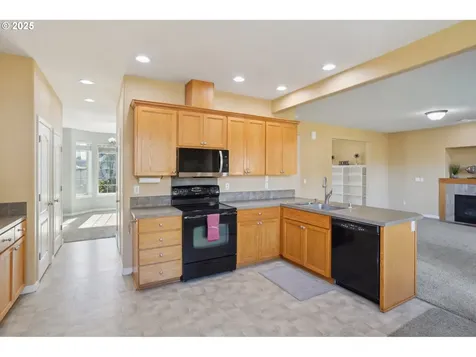 2208 NE 104th Street Vancouver WA 98686