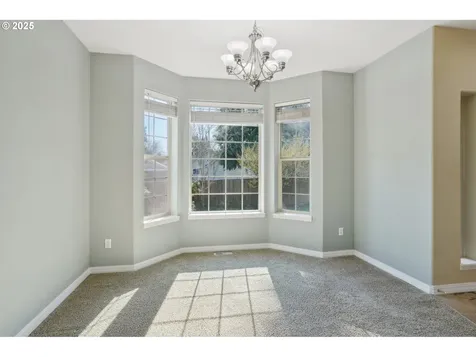 2208 NE 104th Street Vancouver WA 98686