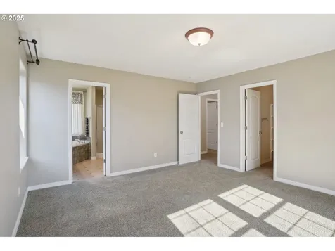 2208 NE 104th Street Vancouver WA 98686