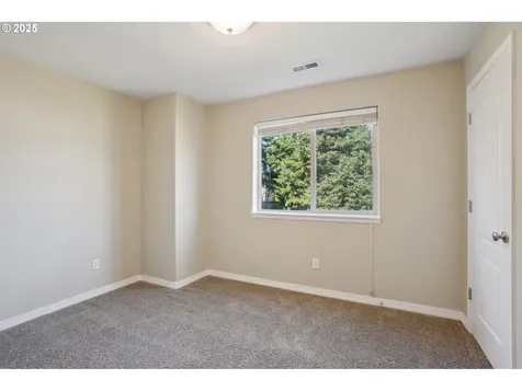 2208 NE 104th Street Vancouver WA 98686