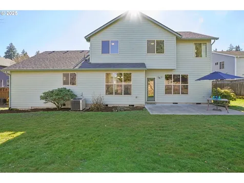 2208 NE 104th Street Vancouver WA 98686