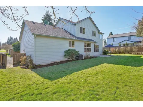 2208 NE 104th Street Vancouver WA 98686