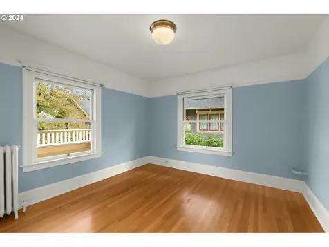 1621 NE Knott Street Portland OR 97212
