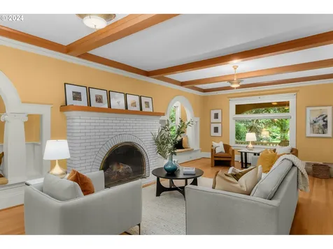 1621 NE Knott Street Portland OR 97212