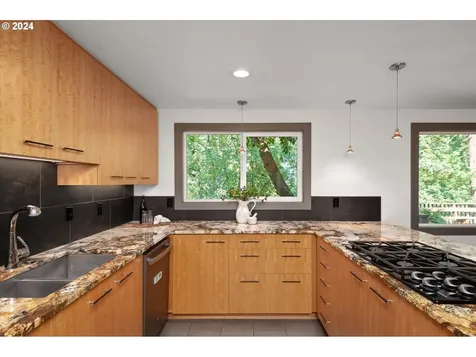 1321 Paige Avenue Eugene OR 97405
