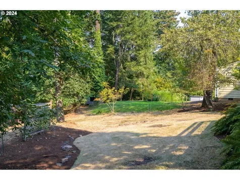 1321 Paige Avenue Eugene OR 97405