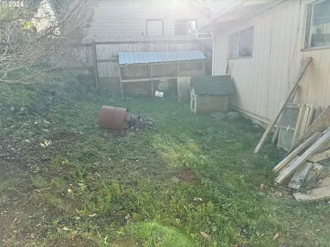 1540 N 15th Street Coos Bay OR 97420