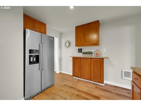 1248 M Street Springfield OR 97477