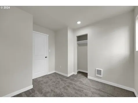 1248 M Street Springfield OR 97477