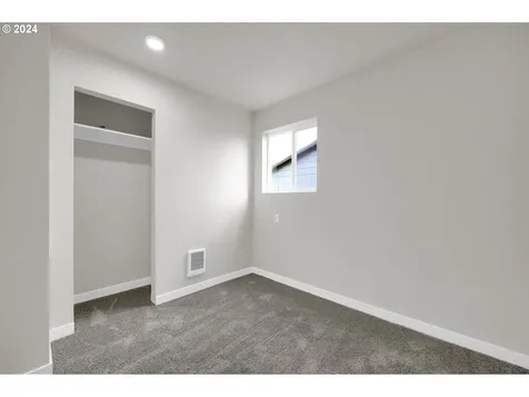 1248 M Street Springfield OR 97477