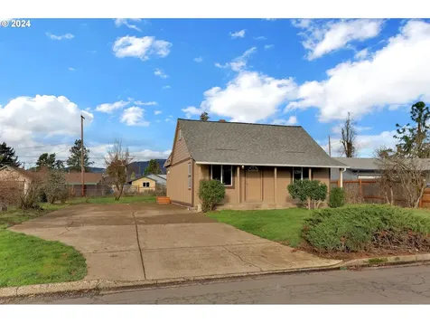 1248 M Street Springfield OR 97477