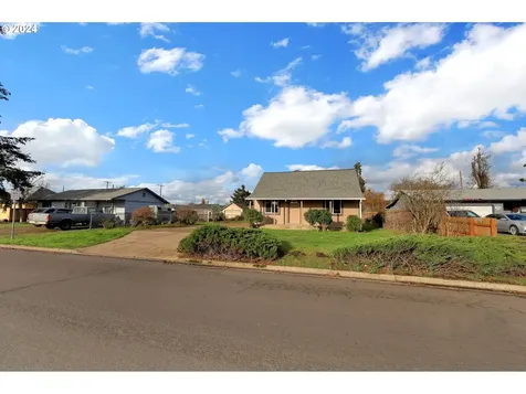 1248 M Street Springfield OR 97477