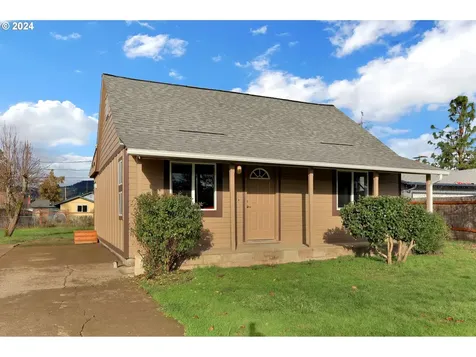 1248 M Street Springfield OR 97477