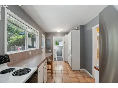 12455 SW Fairfield Place Beaverton OR 97005