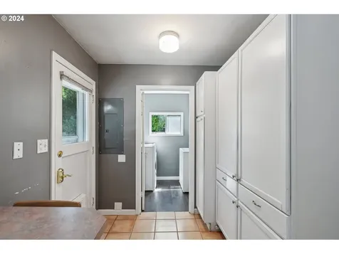 12455 SW Fairfield Place Beaverton OR 97005