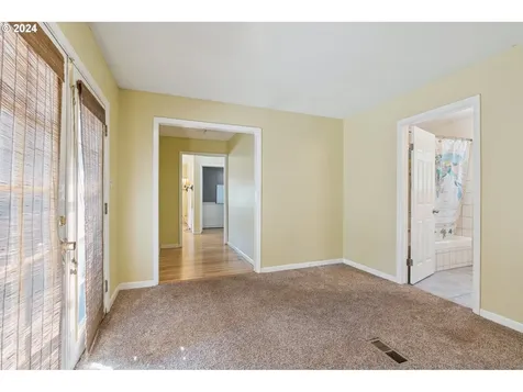 12455 SW Fairfield Place Beaverton OR 97005