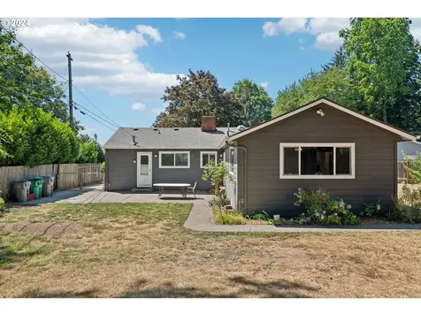12455 SW Fairfield Place Beaverton OR 97005