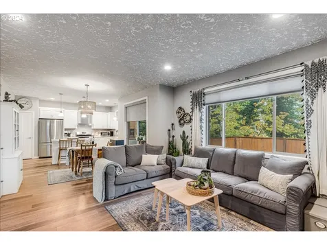 1121 NE 239th Place Wood Village OR 97060