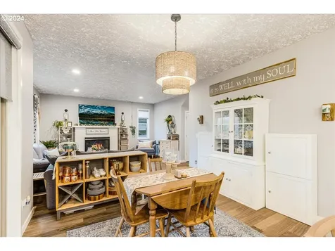 1121 NE 239th Place Wood Village OR 97060