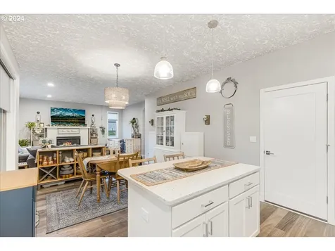 1121 NE 239th Place Wood Village OR 97060