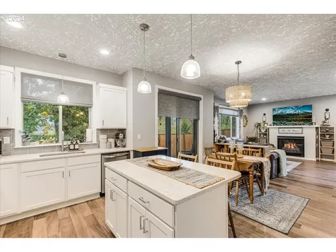 1121 NE 239th Place Wood Village OR 97060