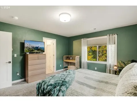 1121 NE 239th Place Wood Village OR 97060