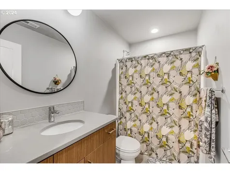 1121 NE 239th Place Wood Village OR 97060