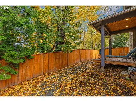 1121 NE 239th Place Wood Village OR 97060