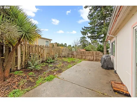 937 Stillwater Drive Coos Bay OR 97420