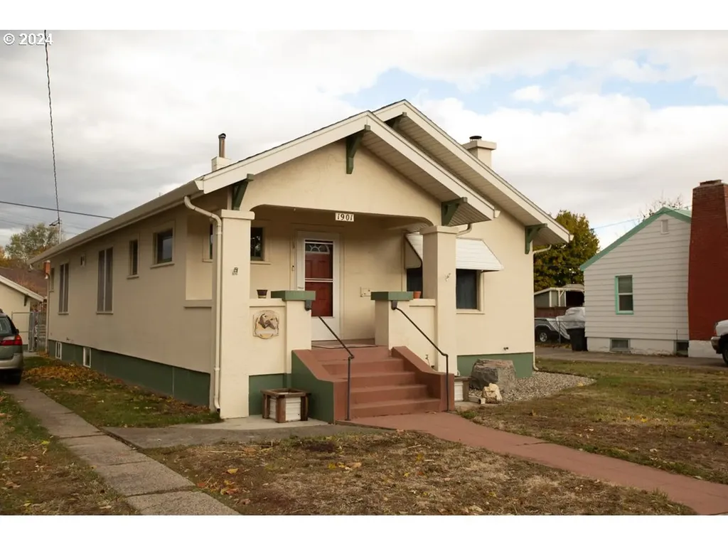 1901 Washington Avenue La Grande OR 97850