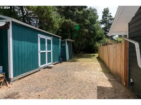 4780 Treewood Drive Florence OR 97439