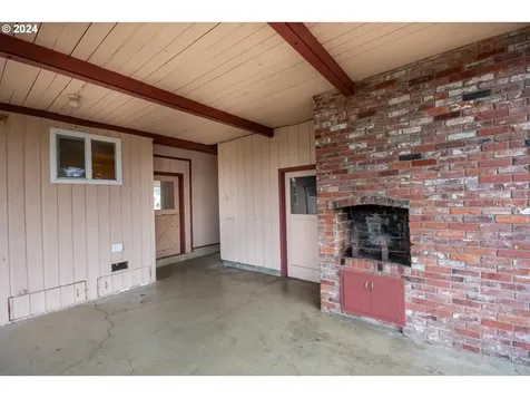 746 W Luellen Drive Roseburg OR 97471