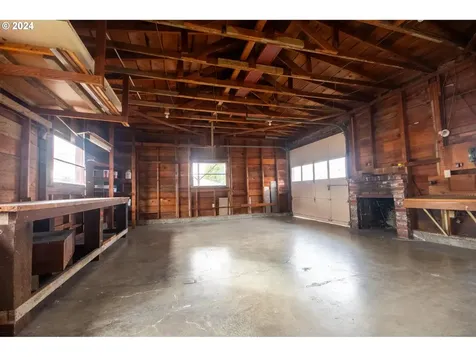 746 W Luellen Drive Roseburg OR 97471