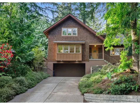 825 Sw Westwood Drive Portland OR 97239