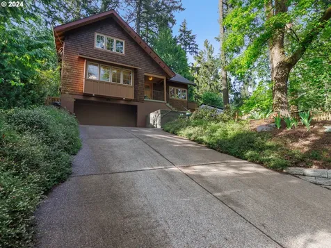 825 Sw Westwood Drive Portland OR 97239